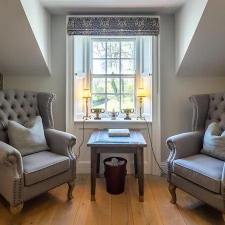 On The Villa Lissadell